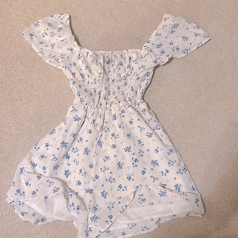 WHITE FLORAL ROMPER SMALL ADULT
